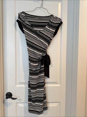 Liz Lange Black and White Striped Wrap Midi Dress